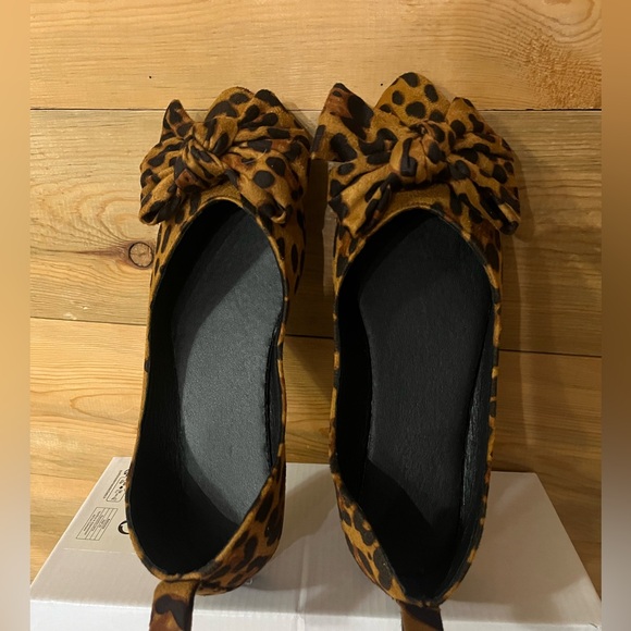 New SHEIN leopard flats size CN39 (US 7/5) - Picture 4 of 6